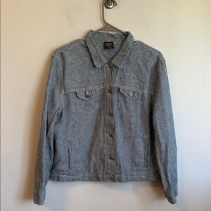 Preowned Women’s Vince Camuto White And Blue Striped lightweight jacket